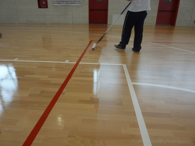 體育木地板鋪裝,運動木地板鋪裝,運動木地板廠家,籃球地板廠家