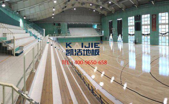 運(yùn)動(dòng)木地板翻新條件——?jiǎng)P潔地板