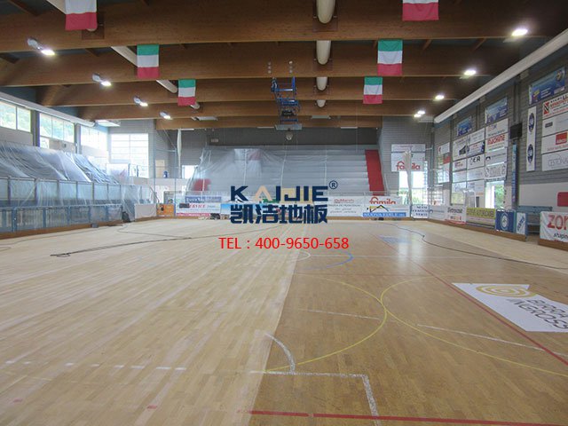 體育館專用運動木地板特點——凱潔體育木地板