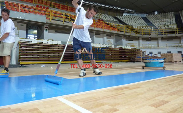 體育館專用運動木地板需要專業(yè)安裝團隊——凱潔體育木地板