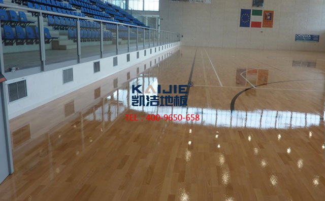 專業的安裝難道真的是體育木地板的保障——凱潔地板