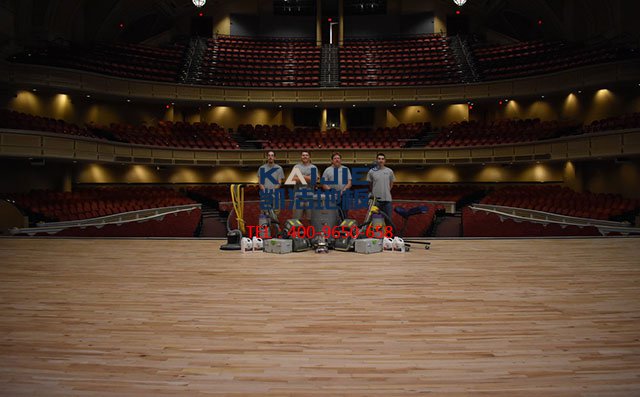 實力打造專業舞臺木地板，青少年節術節開鑼嘍——凱潔地板