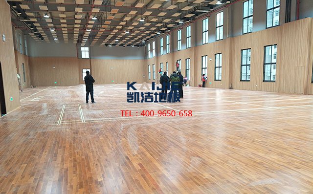 體育館木地板安裝施工藝，很全很專業——凱潔地板