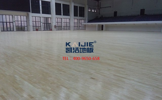 體育場館木地板進(jìn)水了，怎么處理比較好-凱潔地板