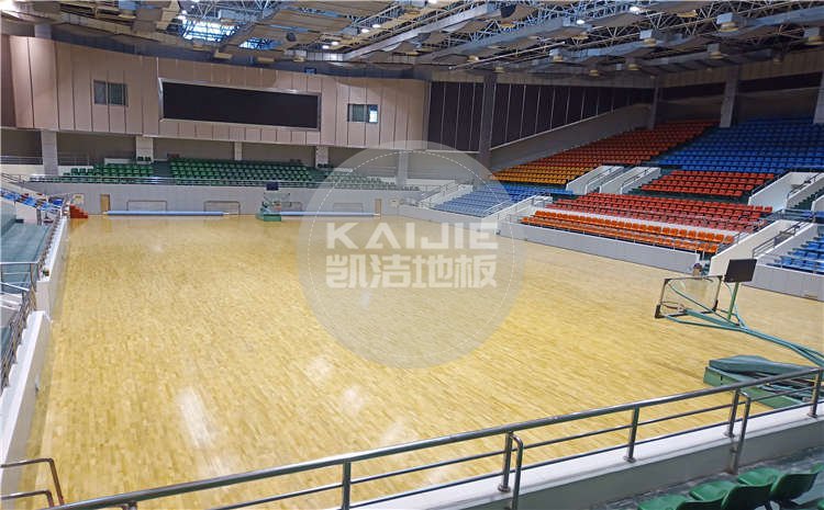 重慶銅陵體育館運(yùn)動(dòng)木地板案例圖片