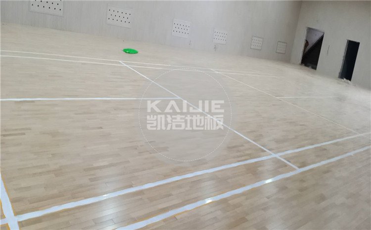 山西運城財經學校羽毛球館木地板案例-凱潔體育地板