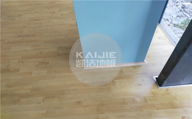 佛山南海區(qū)綠電能源有限公司體育館木地板案例-凱潔體育地板