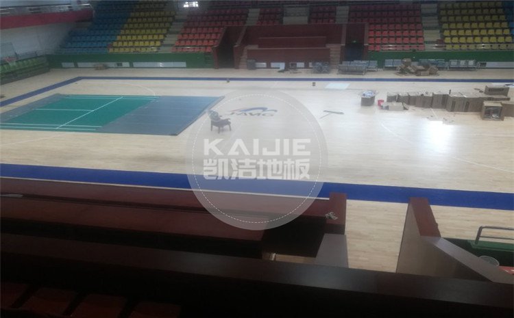 山西晉城鳳凰山煤礦體育館木地板——凱潔體育地板