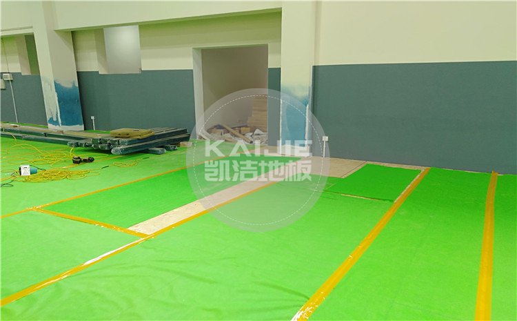 云南昆明五華區青少年宮籃球館木地板——凱潔體育地板