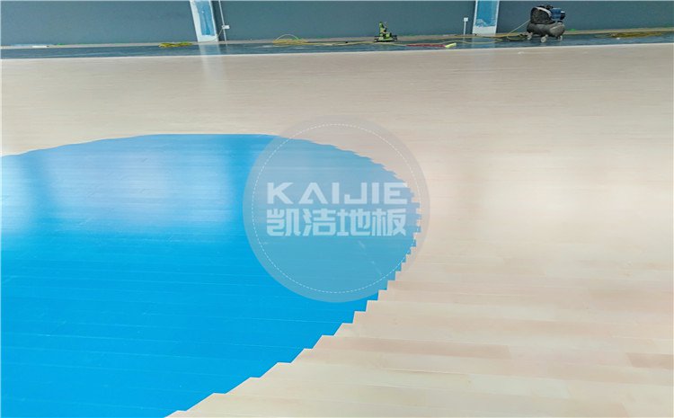 云南昆明五華區青少年宮籃球館木地板——凱潔體育地板