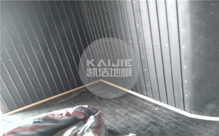 四川省樂山市沙灣區銅河廣場劇院舞臺木地板案例—凱潔體育木地板廠家