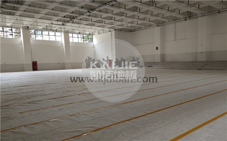 四川綿陽實驗中學體育館木地板項目-凱潔體育木地板廠家