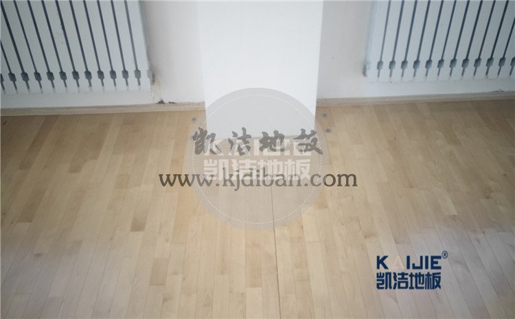 內(nèi)蒙古鄂倫春旗大楊樹林業(yè)局全民健身中心木地板案例