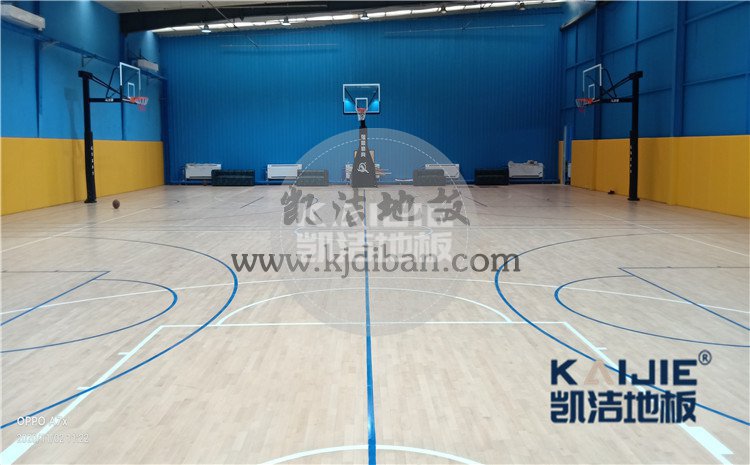 北京市海淀區(qū)鐵盟物流籃球館和羽毛球館木地板案例