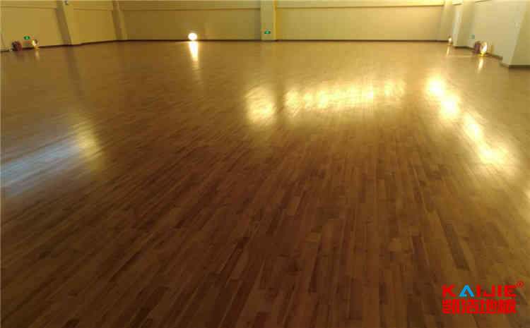 吉林體育木地板多少錢