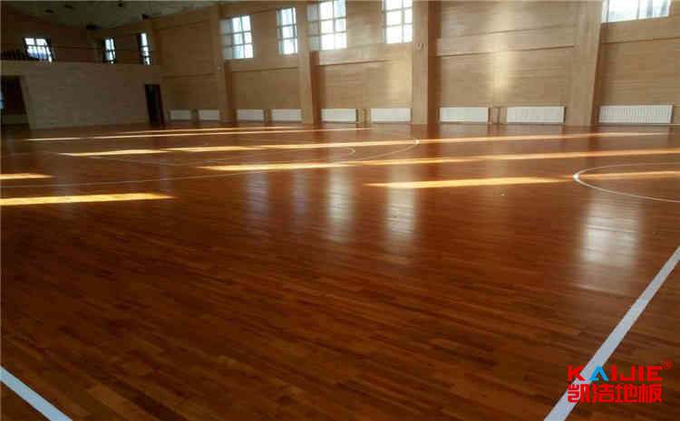 進口籃球場木地板怎么安裝