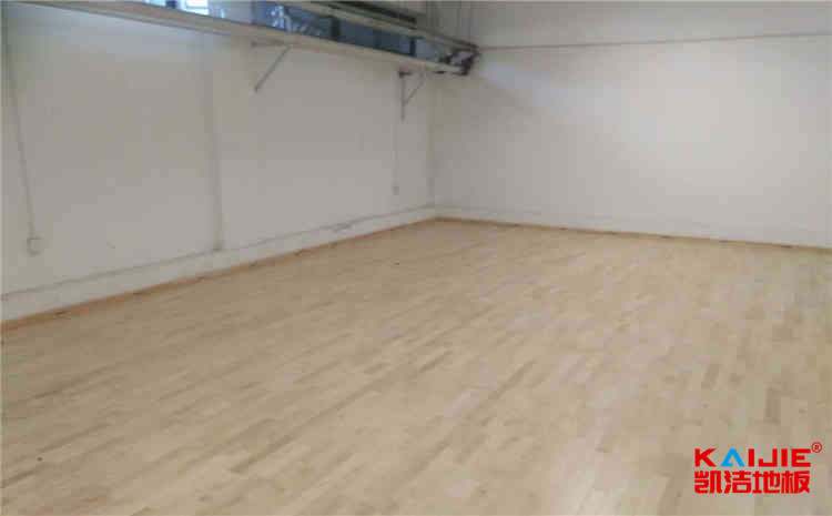 舞臺木地板結構怎么安裝