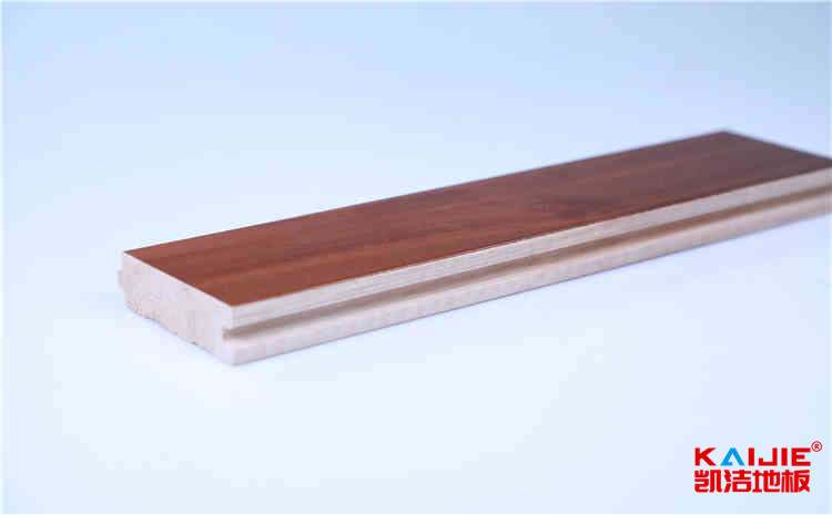 常見的風(fēng)雨操場木地板價格表