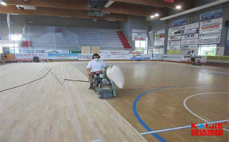 拼裝風雨操場木地板多少錢一平方