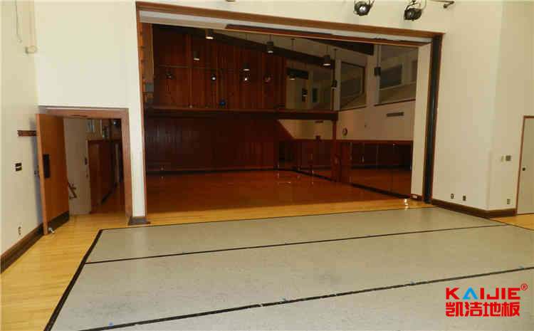 俄勒岡松木運動地板維修