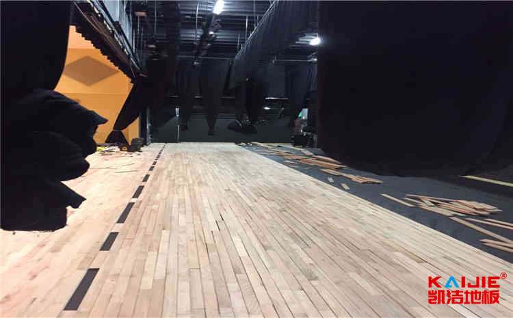 拼接板體育運動地板批發(fā)價格