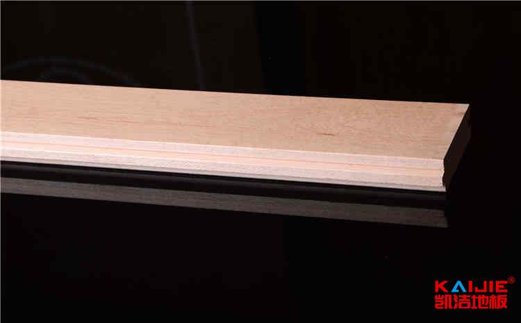 橡膠木風雨操場運動地板價格是多少錢？