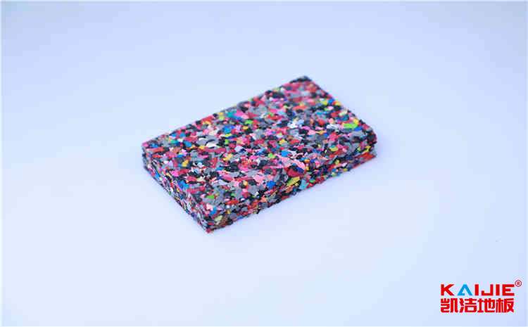 拼裝風雨操場木地板多少錢一平方