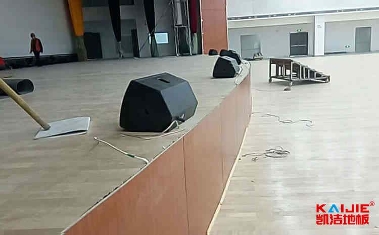 呼和浩特舞臺(tái)木地板送貨上門