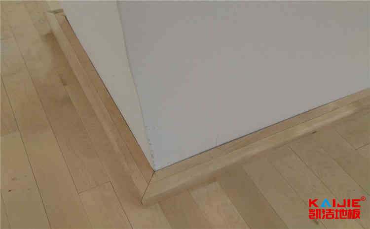 硬木企口籃球木地板維護(hù)